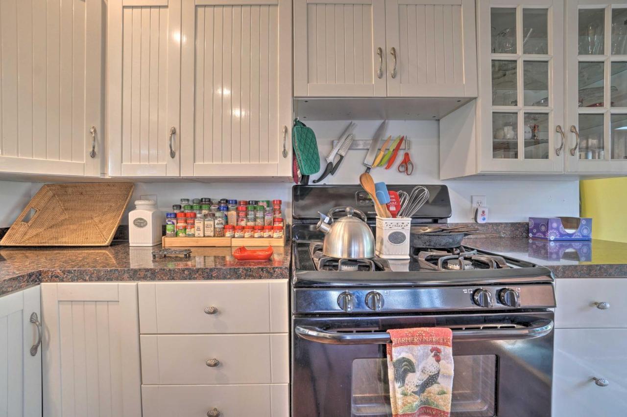 Vintage About 2 Half Mi To Mount Pleasant Holiday home *